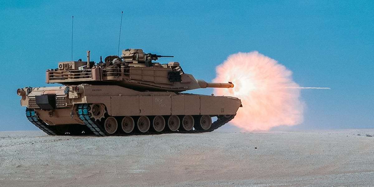 image for Russian generals can just 'withdraw their tanks' if they're worried about Ukraine's new depleted-uranium ammo, US official says