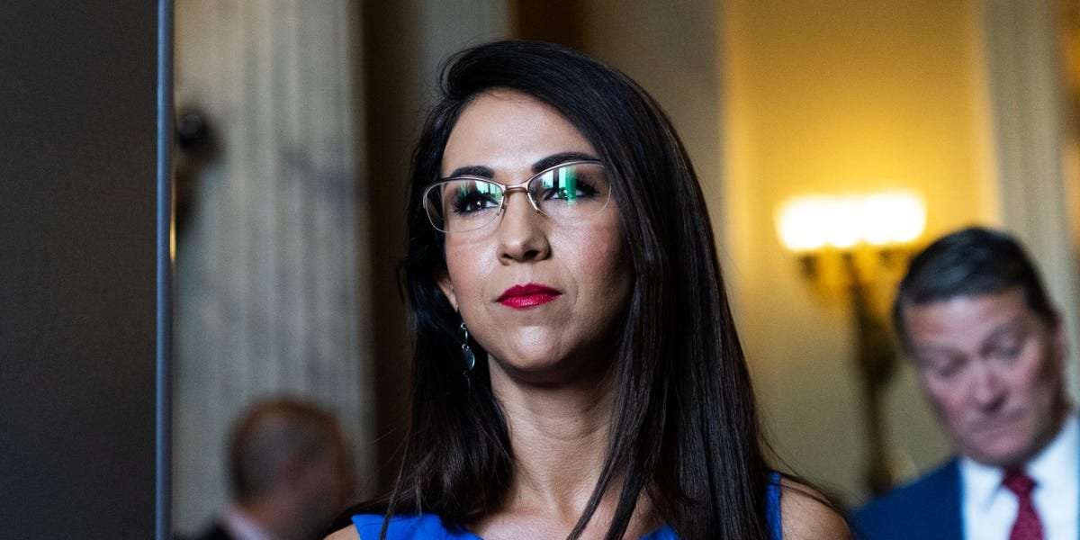 image for Leading conservative women turn on 'embarrassing bimbo' Lauren Boebert after vaping and groping theater incident