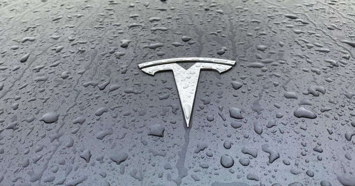 image for Lawyers who sued Tesla board for excess pay want $10,000 an hour