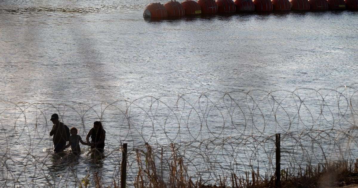 image for More Bodies Pulled From Rio Grande, Including 3-Year-Old, As Migrant Crossings Rise