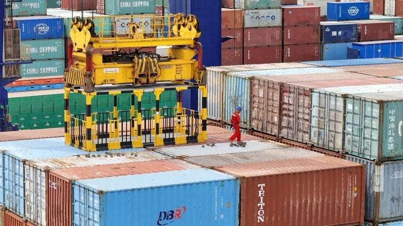 image for Trade between Russia and China is booming so much that shipping containers are ‘piling up’
