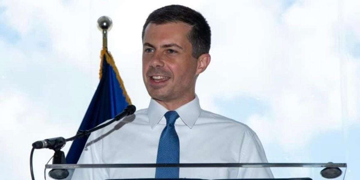 image for Pete Buttigieg Has to Keep Explaining to Republicans That Seasons Aren't Climate Change