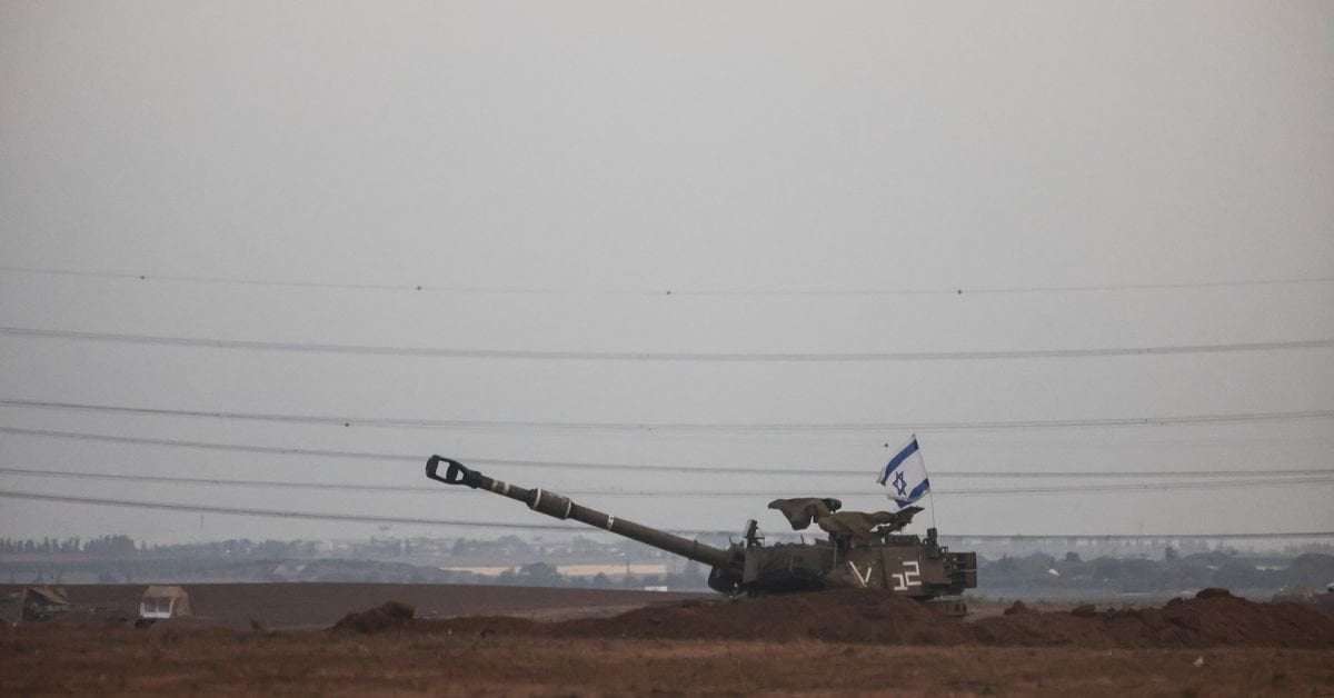 image for Israel tells Gazans to move south or risk being seen as 'terrorist' partner