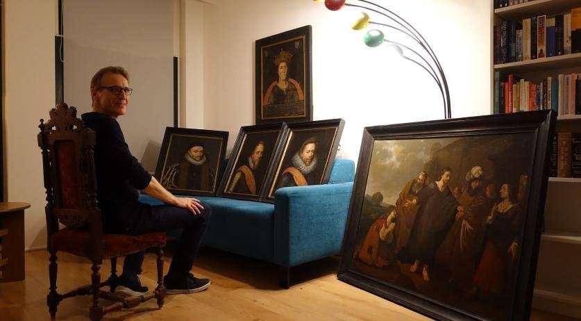 image for Six paintings stolen from former Medemblik town hall dropped off at art detective's home