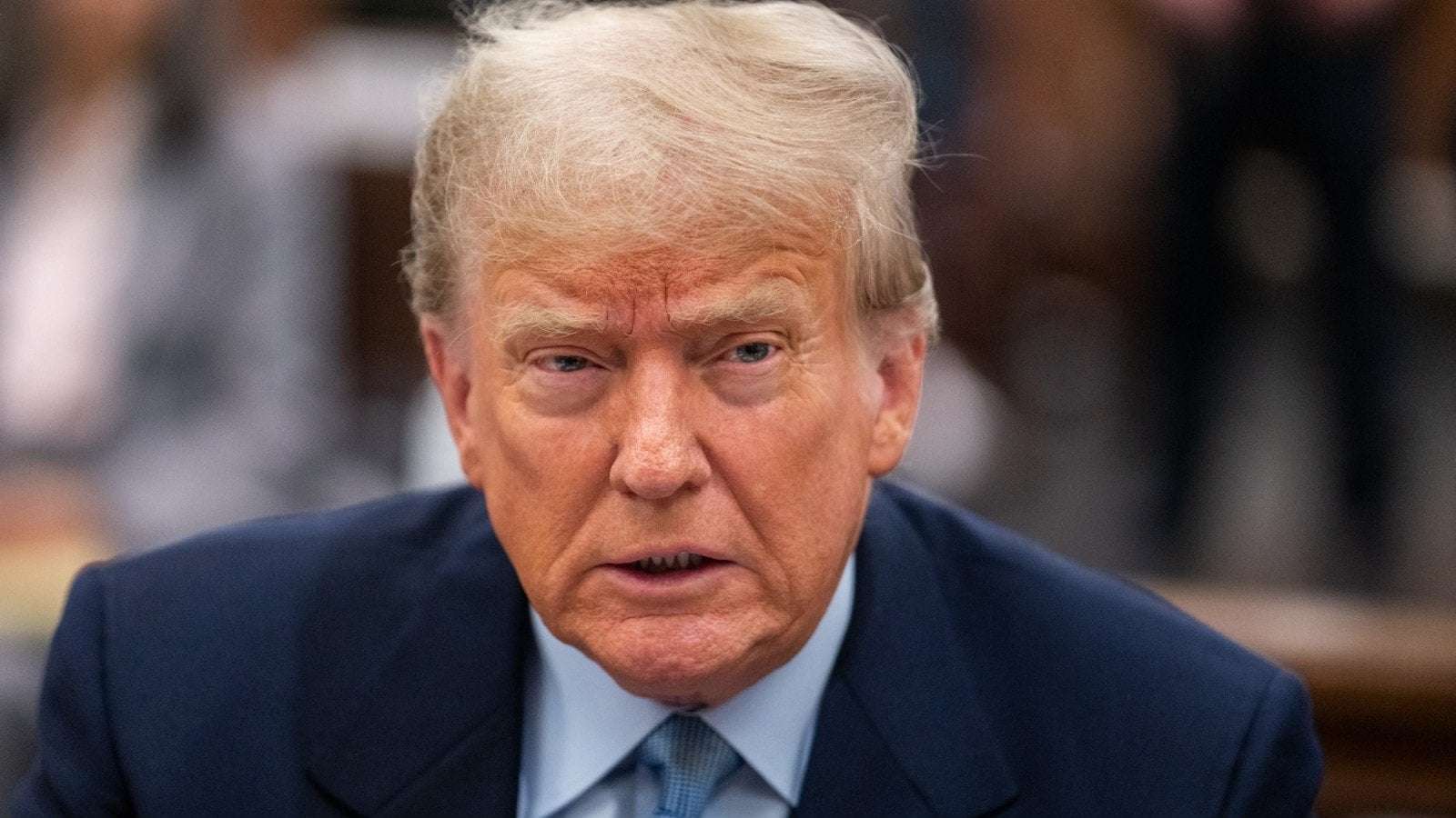 image for Trump Announced Sidney Powell Joined His Legal Team In 2020, Now Claims She Was ‘Never’ His Lawyer