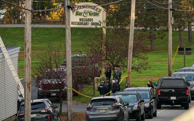 image for Family of Maine shooting suspect says his mental health had deteriorated rapidly