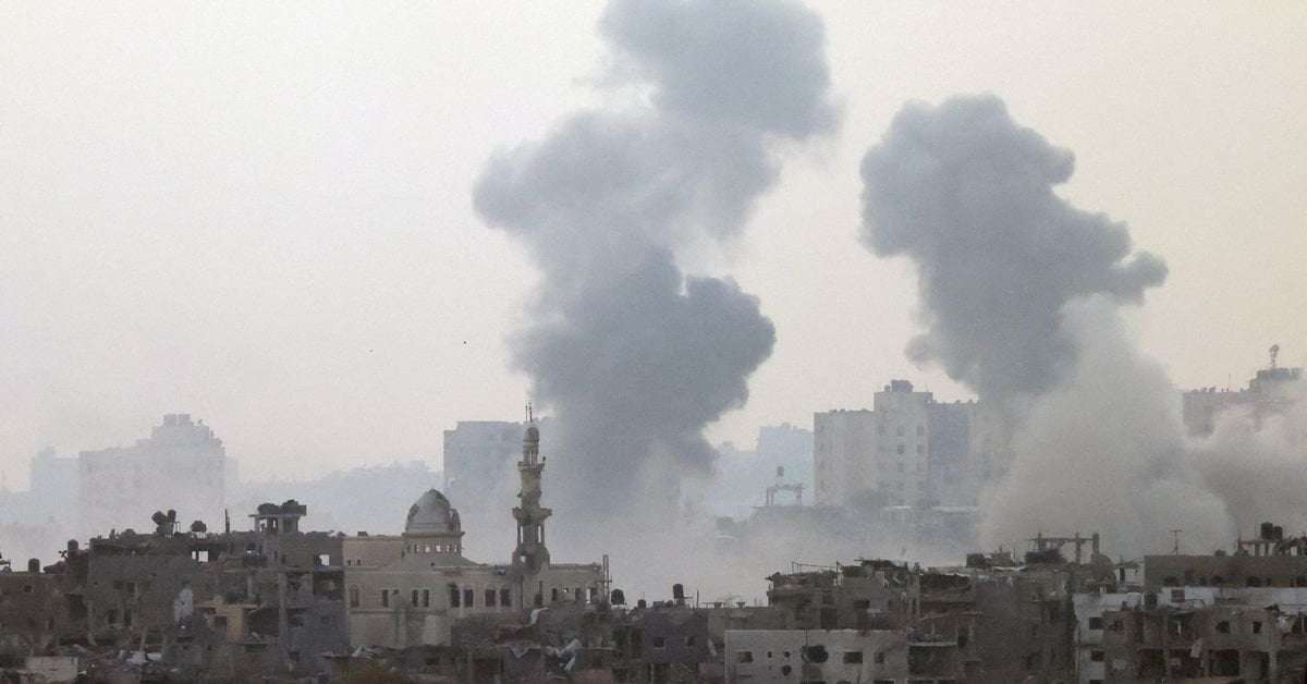 image for Russia says Israel's Gaza bombardment is against international law