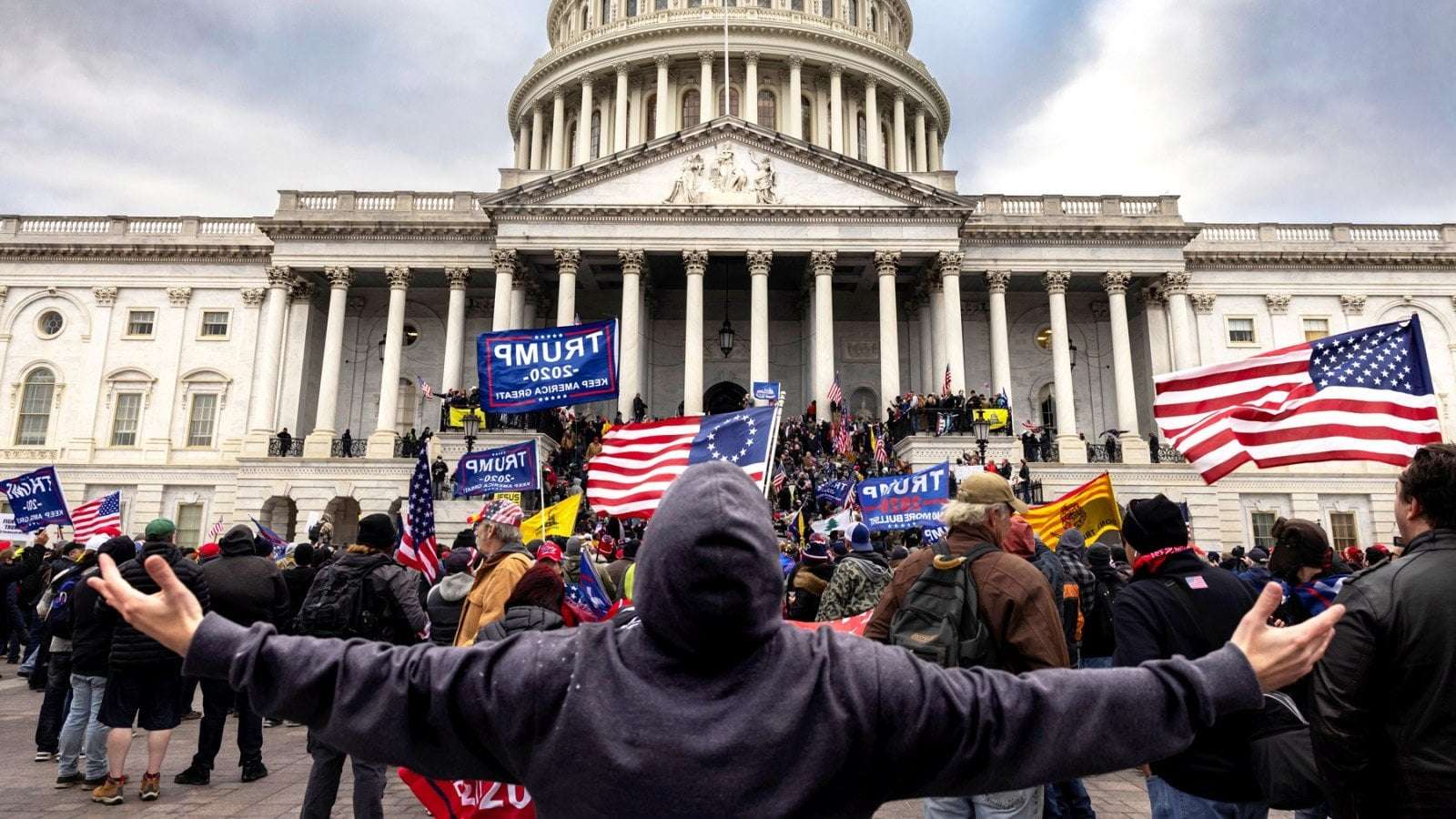 image for Jan. 6 Rioter Tackled by Feds While Attempting to Flee Court