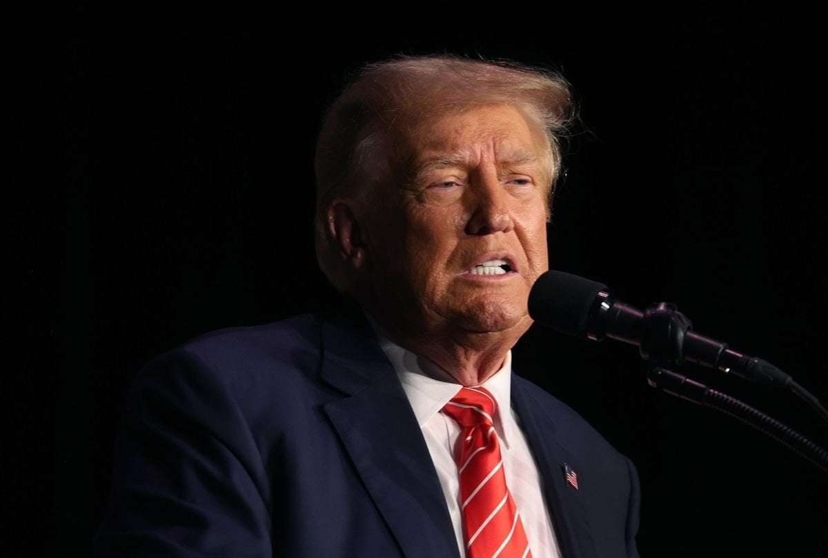 image for Legal experts: Trump may have already “violated” gag order minutes after judge reimposed it