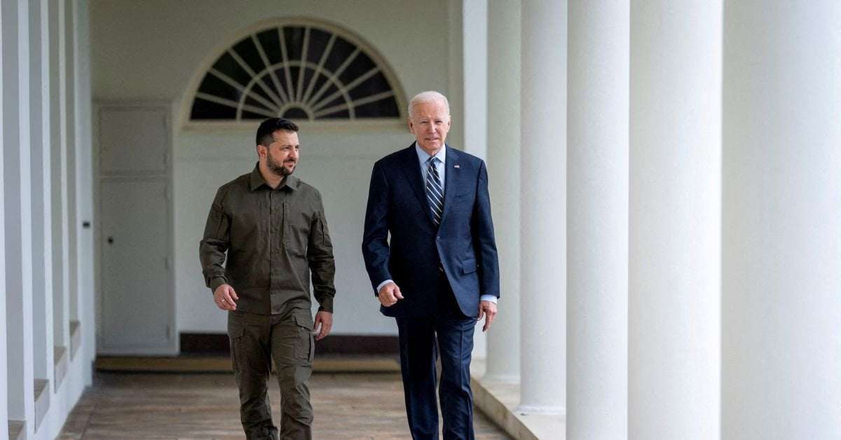 image for US imposes sweeping sanctions targeting Russia over Ukraine war