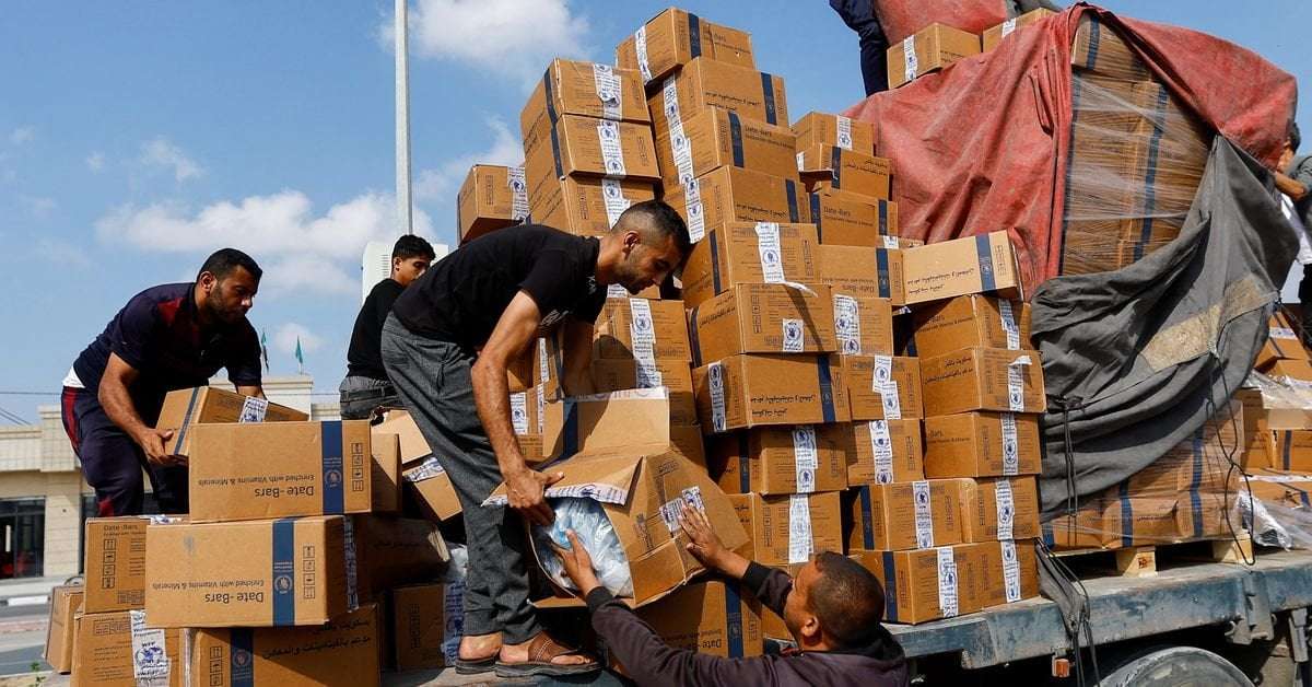 image for U.S. special envoy: no record of Hamas blocking or seizing aid