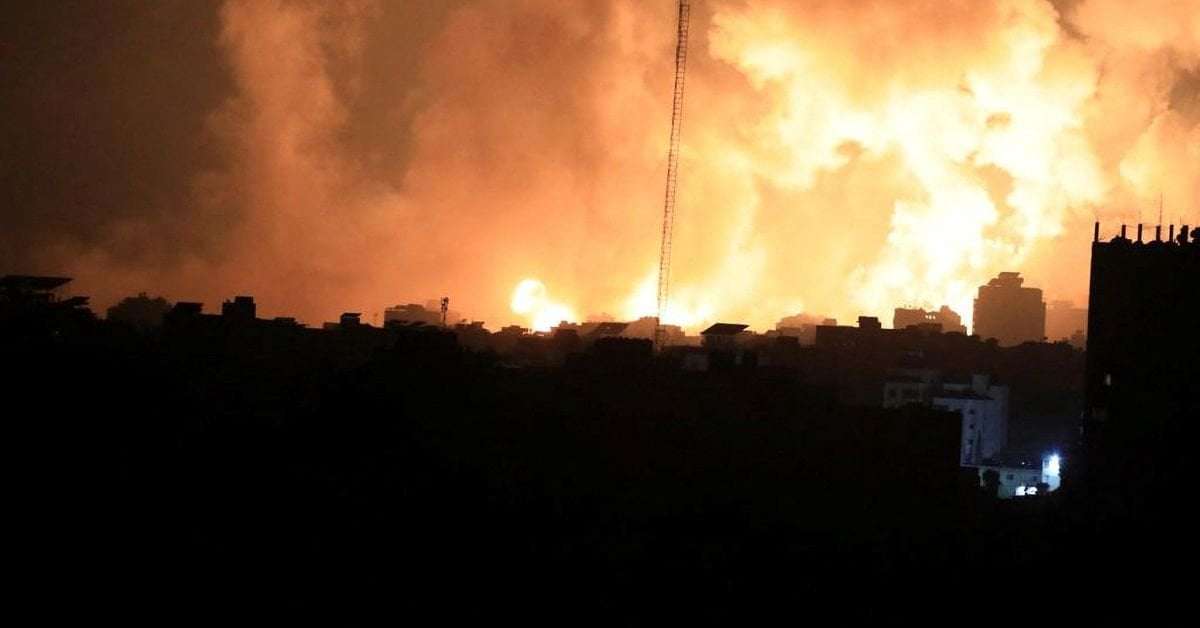 image for Gaza death toll tops 10,000; UN calls it a children's graveyard