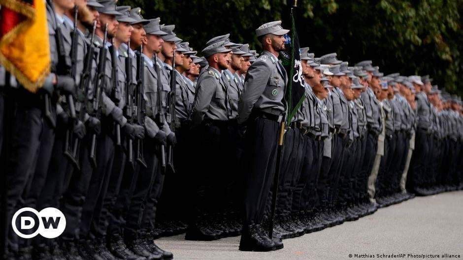 image for Germany to make military 'the backbone' of Europe's defense – DW – 11