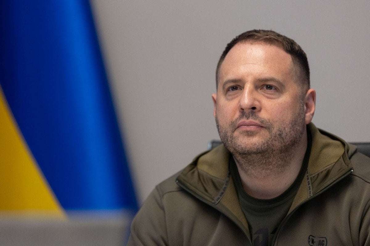 image for War in Ukraine Latest: Kyiv Confirms Dnipro Foothold, ‘Paving Way to Crimea’