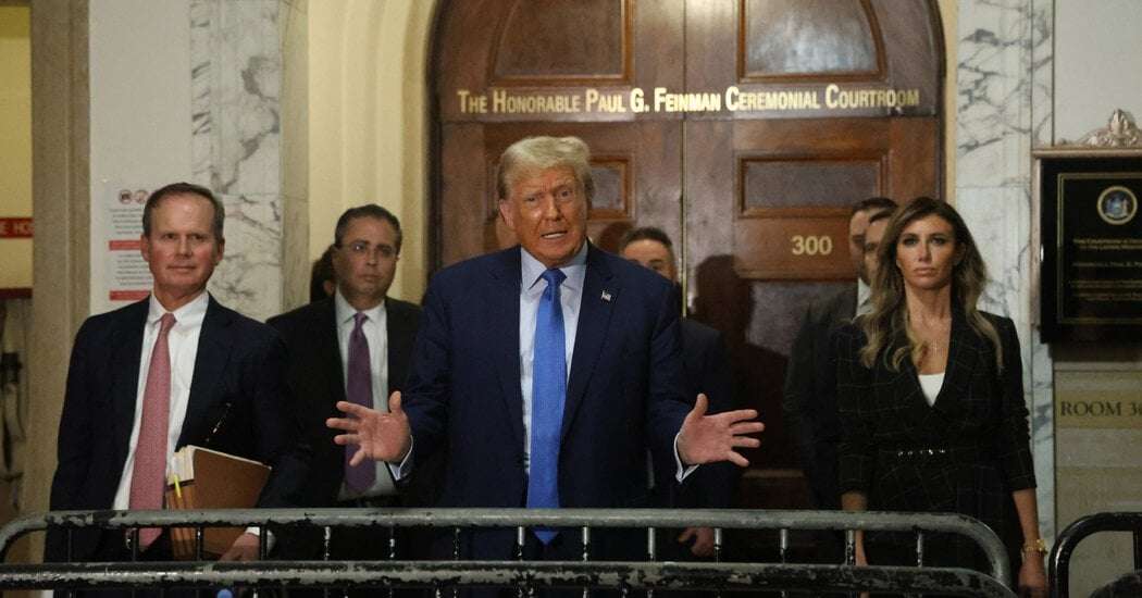 image for Trump and Aides Immediately Attack Clerk After Gag Order Is Paused