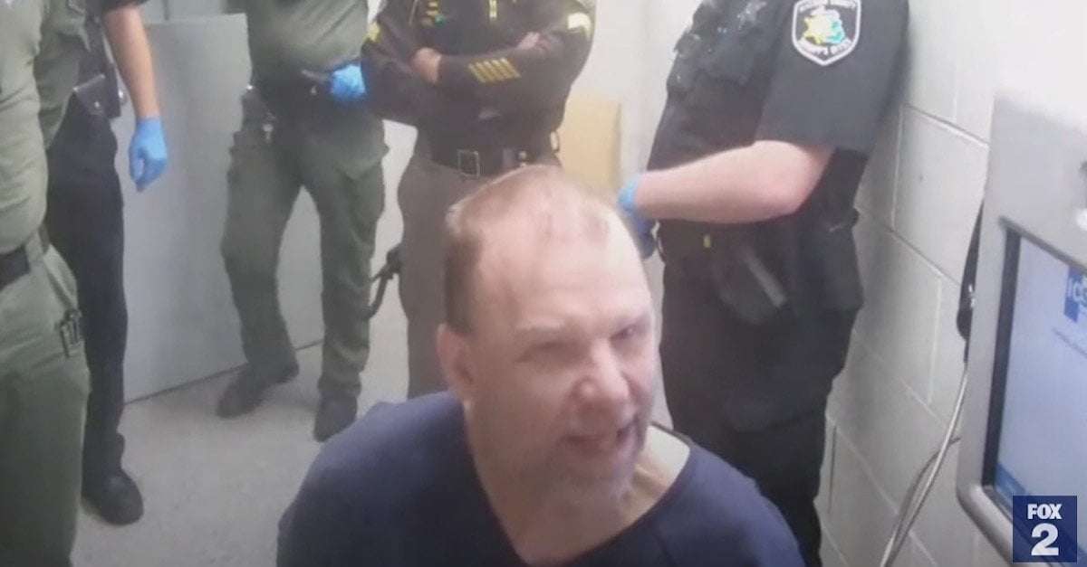 image for Scott Allen Schultz broke into homes, exposed himself: Cops