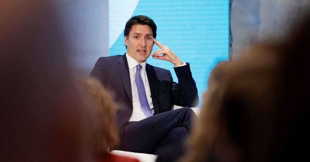 image for Canada PM Trudeau says his main rival abandoning Ukraine due to Trump influence