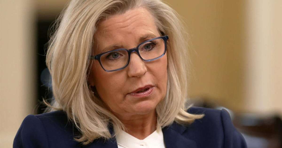 image for Liz Cheney tells "CBS News Sunday Morning" that the U.S. is "sleepwalking into a dictatorship"