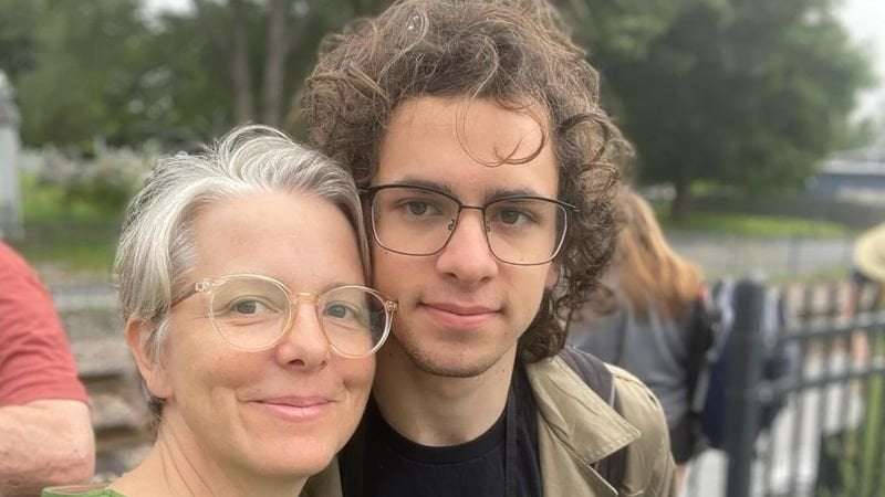 image for Palestinian student shot in Vermont paralyzed from the chest down from lodged bullet, mother says