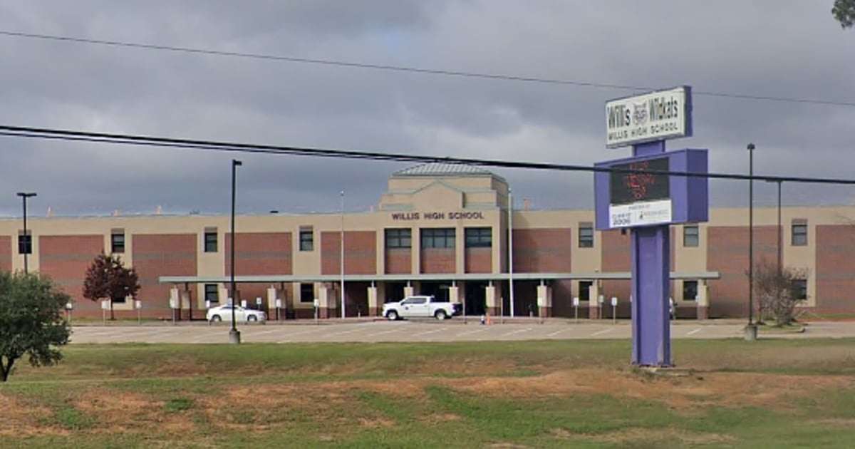 image for Texas high school basketball player beat up coach after being benched for poor sportsmanship