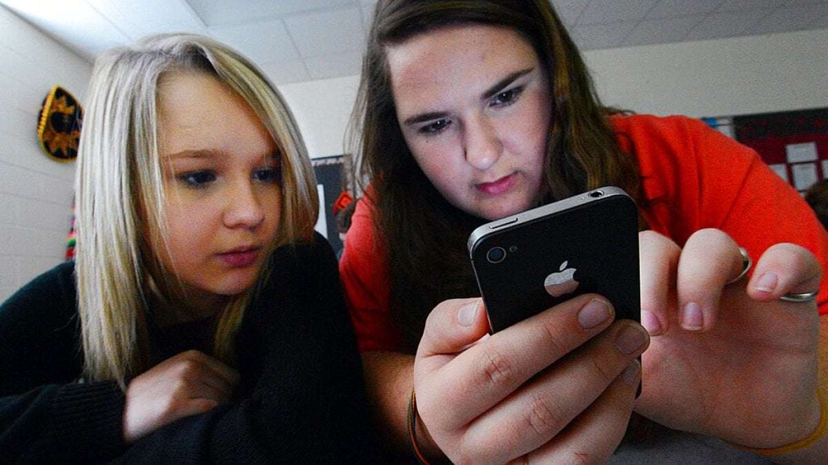 image for Dutch school phone ban to come into force next month