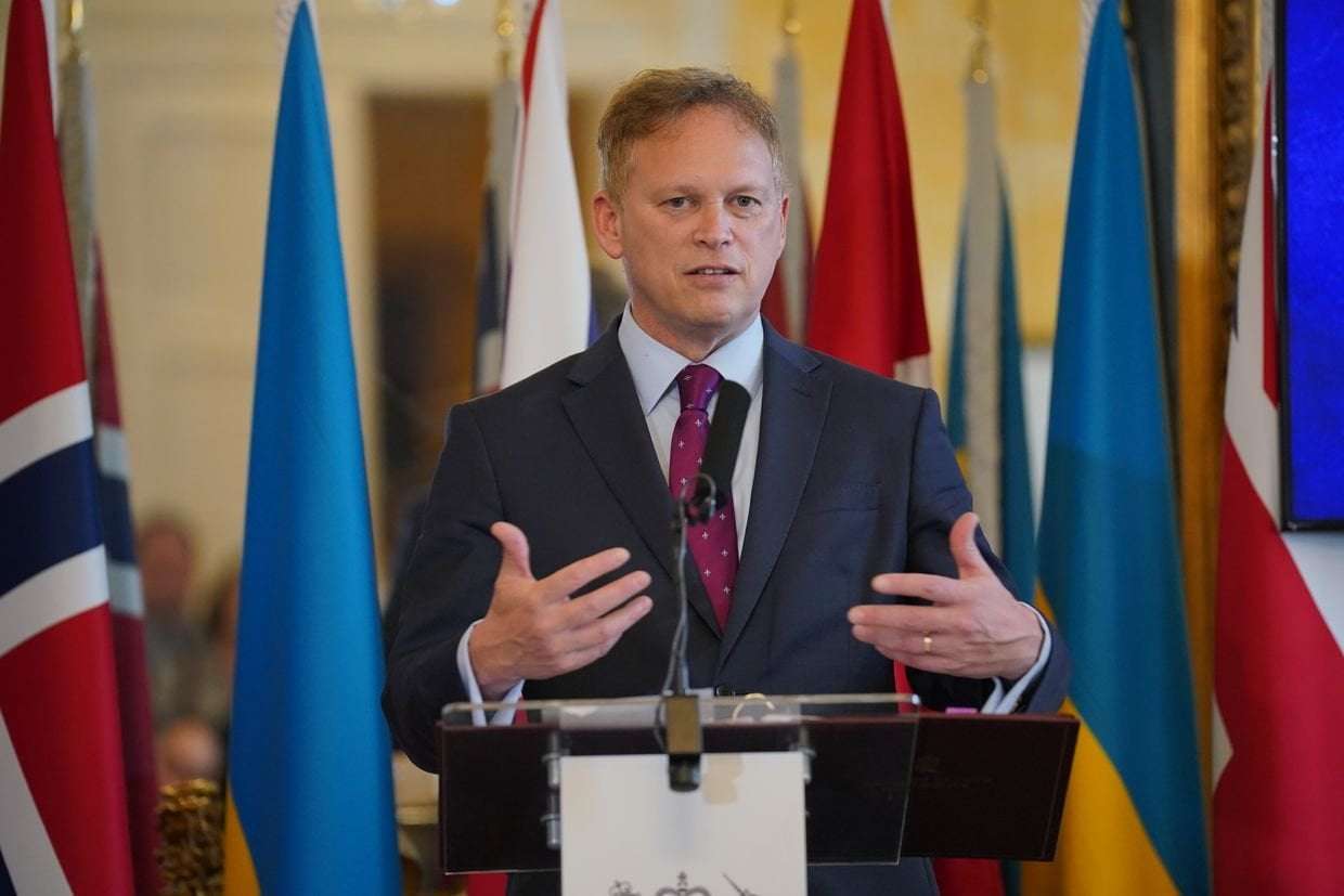 image for UK defense minister warns of 'severe consequences' if Putin wins war in Ukraine