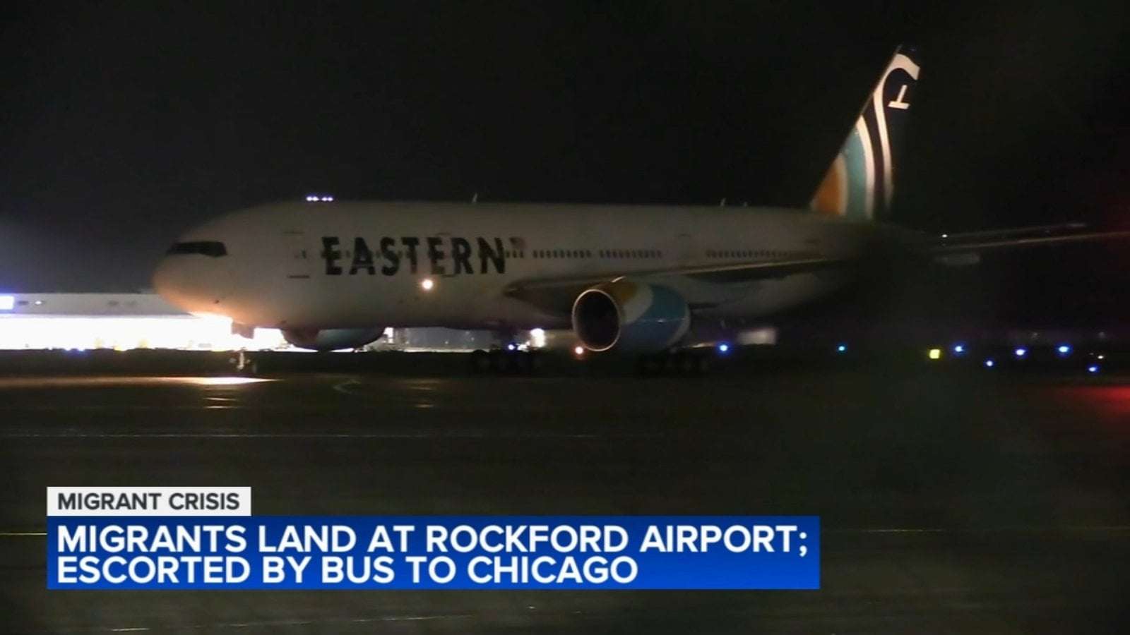 image for Plane from Texas drops off more than 300 migrants at Rockford airport; 8 buses heading to Chicago