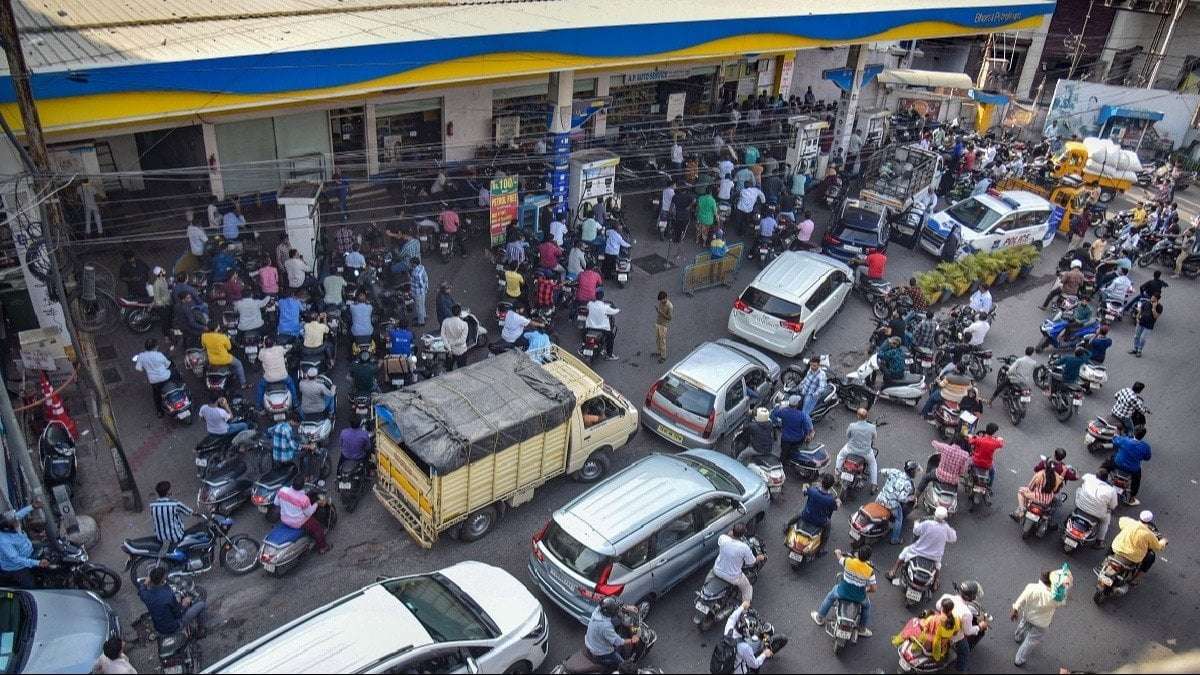 image for 2,000 petrol pumps run dry in western and northern India as truck drivers protest against new hit-and-run law