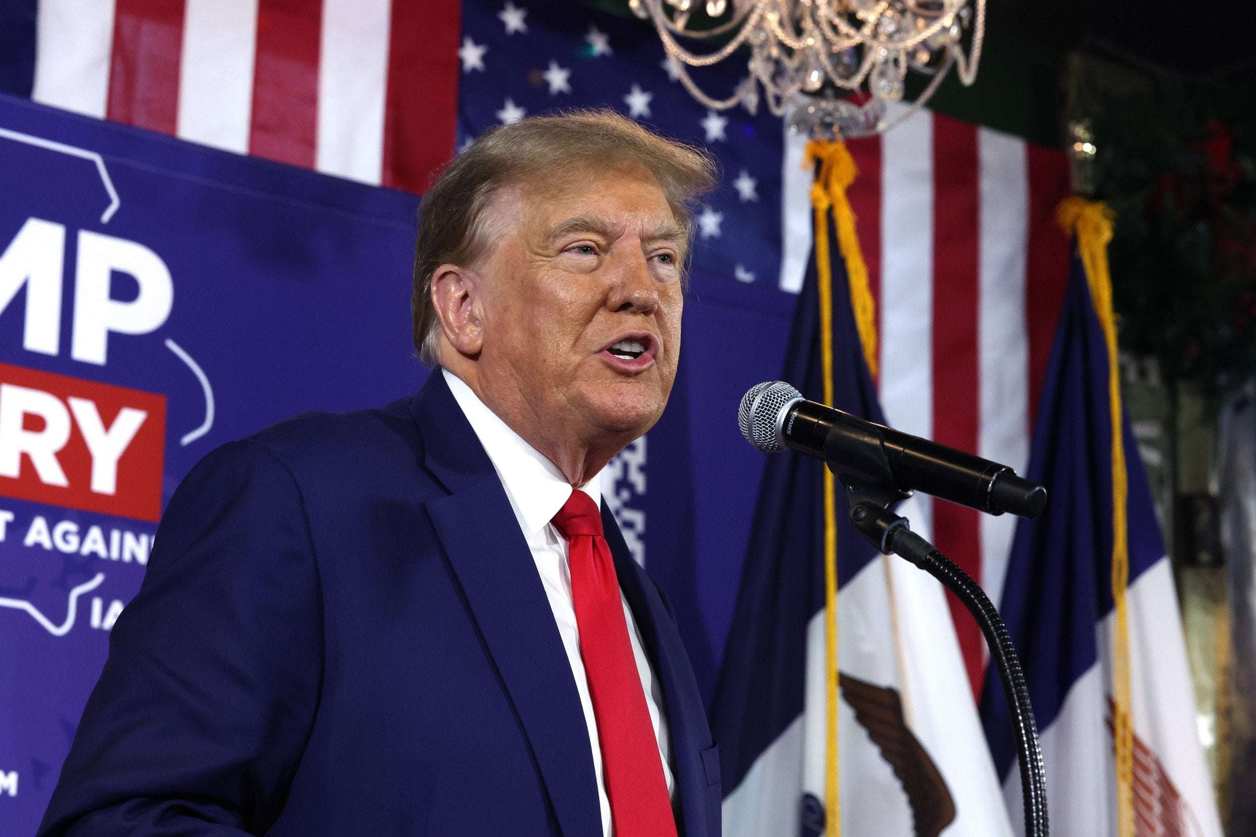 image for Donald Trump Ridiculed for Bizarre Magnet Remarks at Iowa Rally