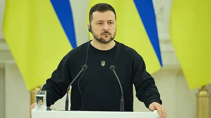 image for Zelenskyy: Russia is short of weapons, so no pause should be provided