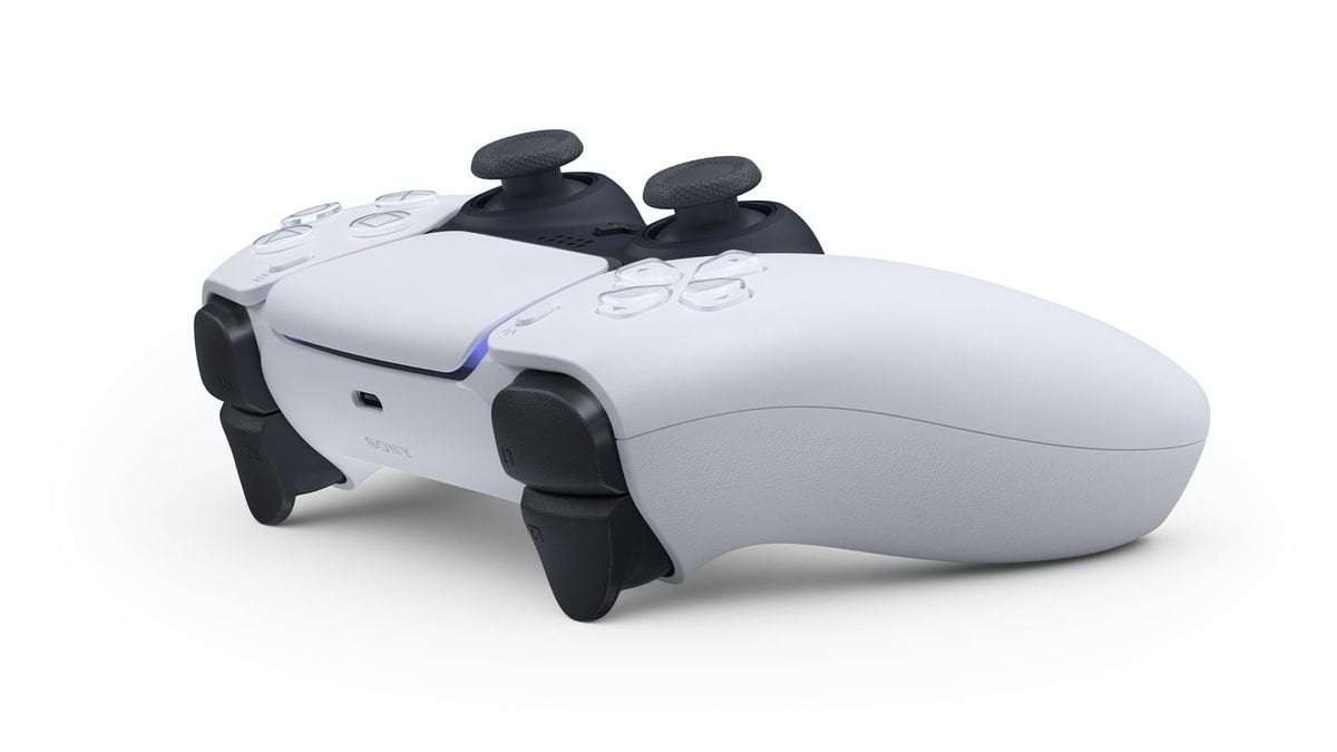 image for New PS5 controller with 12-hour battery life leaked by retailer