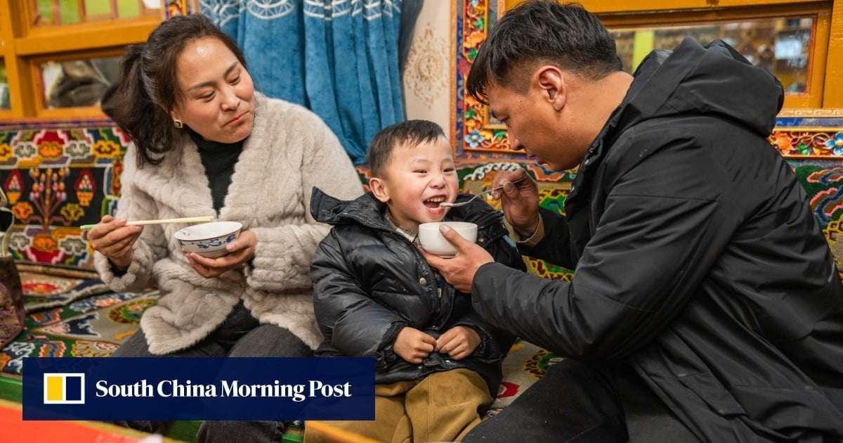 image for China’s population falls by 2.08 million to 1.4097 billion in 2023 as births tumble, adding to demographic concerns