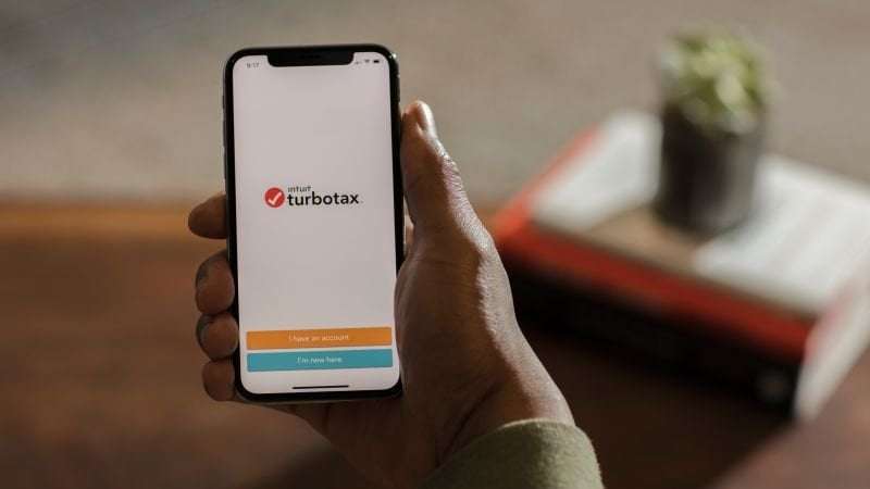 image for FTC bans TurboTax from advertising ‘free’ services, calls it deceptive