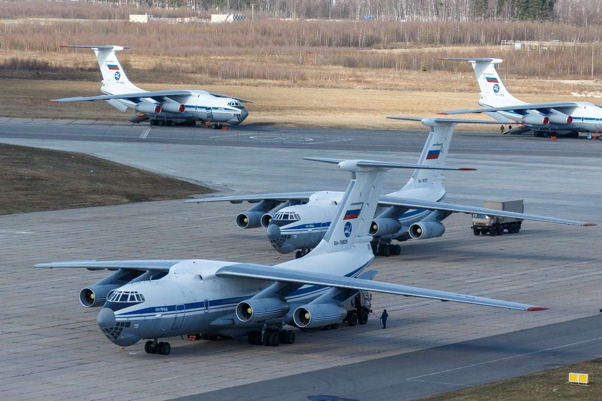 image for Military intelligence: Senior Russian officials were supposed to be on Il-76 flight but did not board
