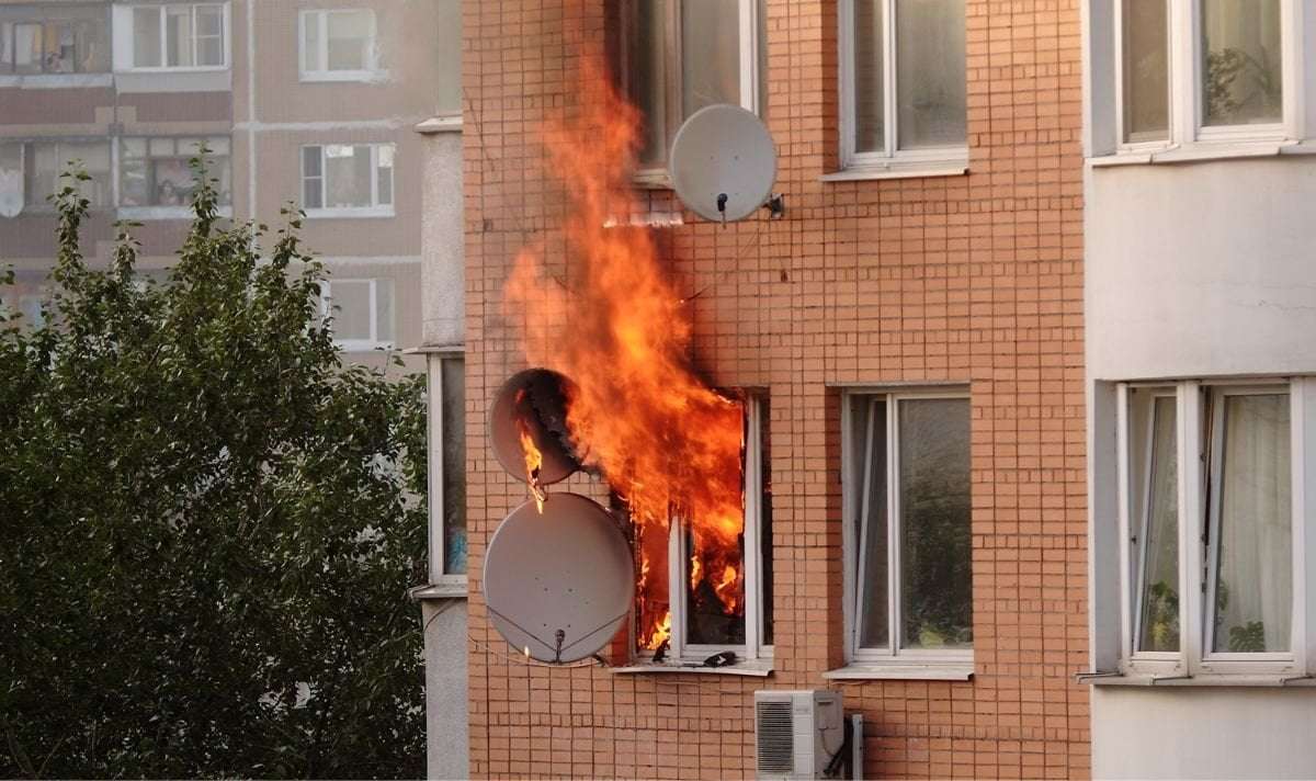 image for Man Escapes from Burning Building, Dies in Another Fire Days Later