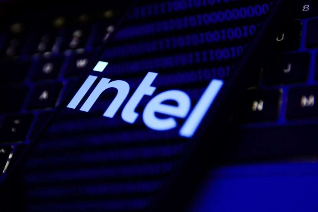 image for Bloomberg: Russia imported over $1 billion worth of advanced US and European chips in 2023