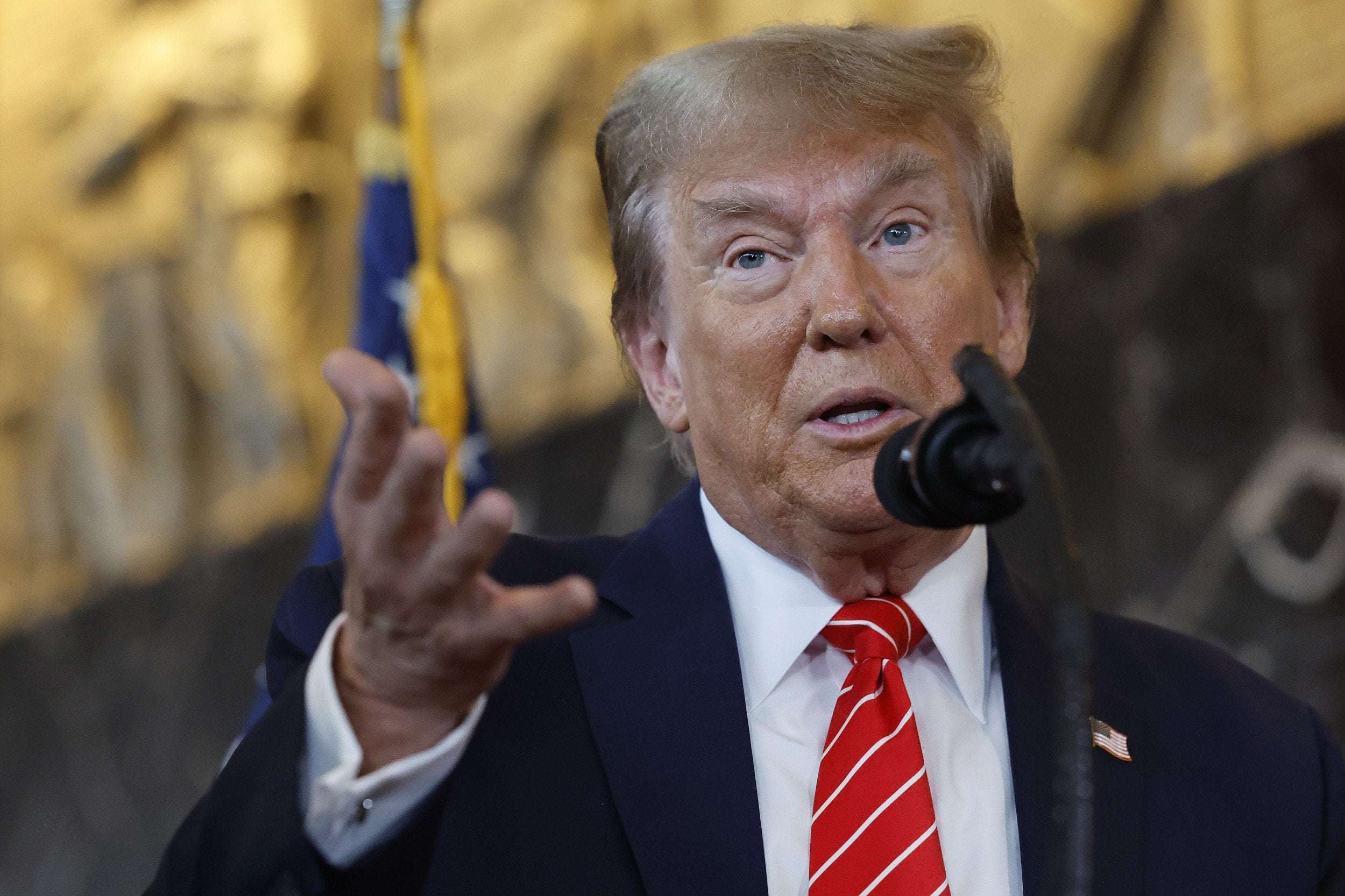 image for Donald Trump Suffers Polling Blow Among Independents