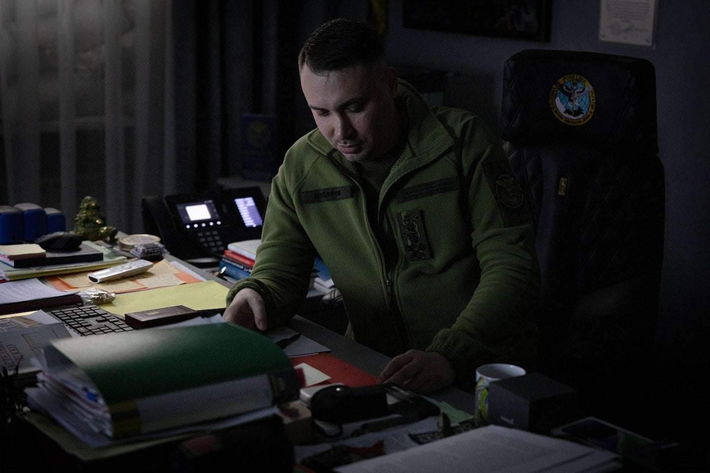 image for Zelensky replaces military chief, naming Syrsky top commander