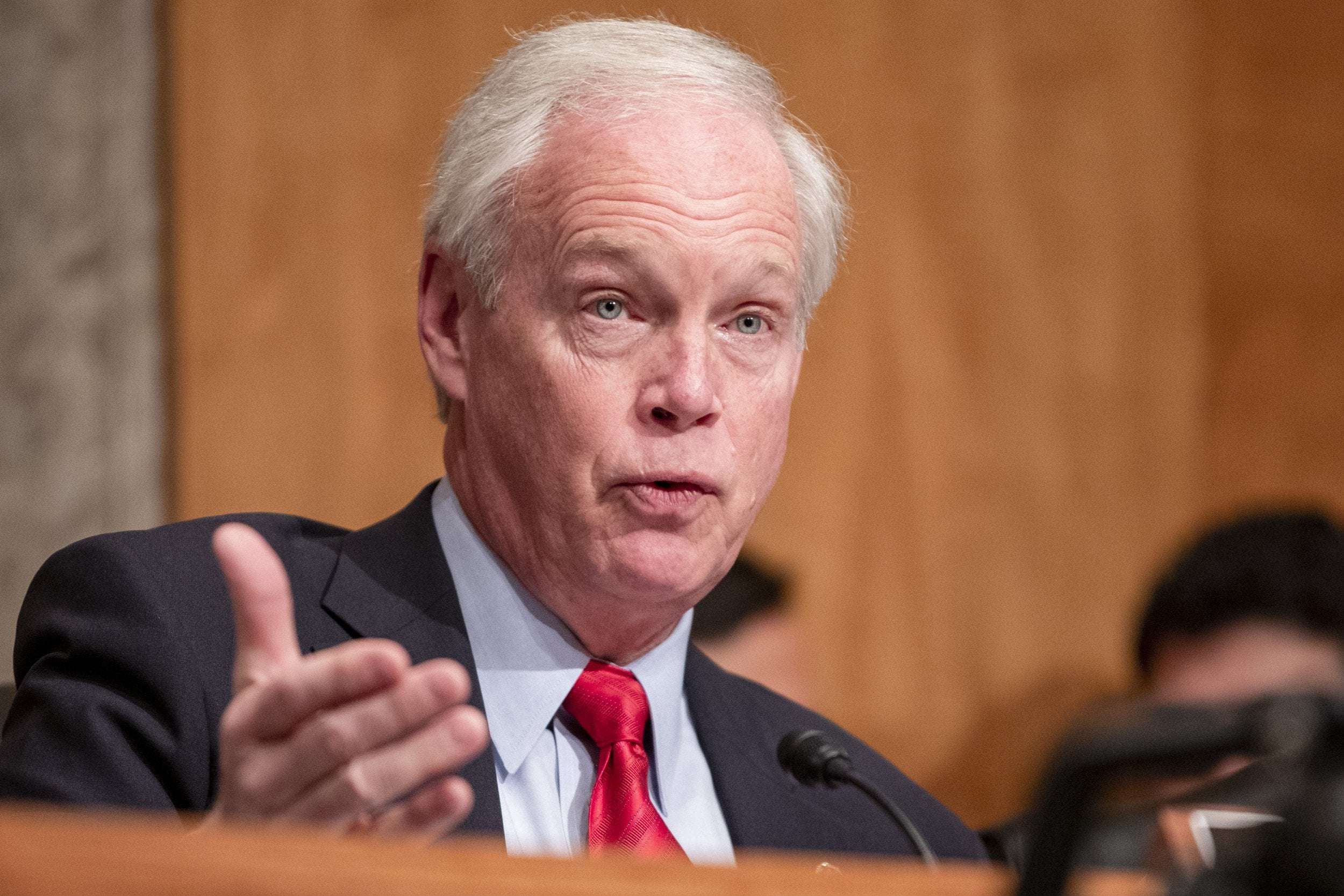 image for Ron Johnson Says 'Putin Will Not Lose the War,' Votes Against Ukraine Aid