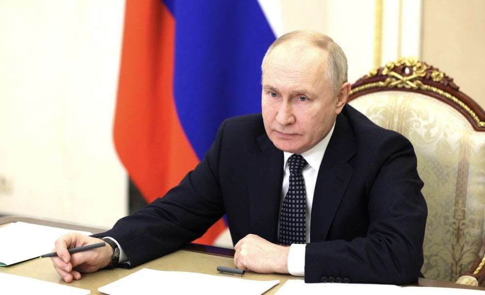 image for Putin signs property confiscation law