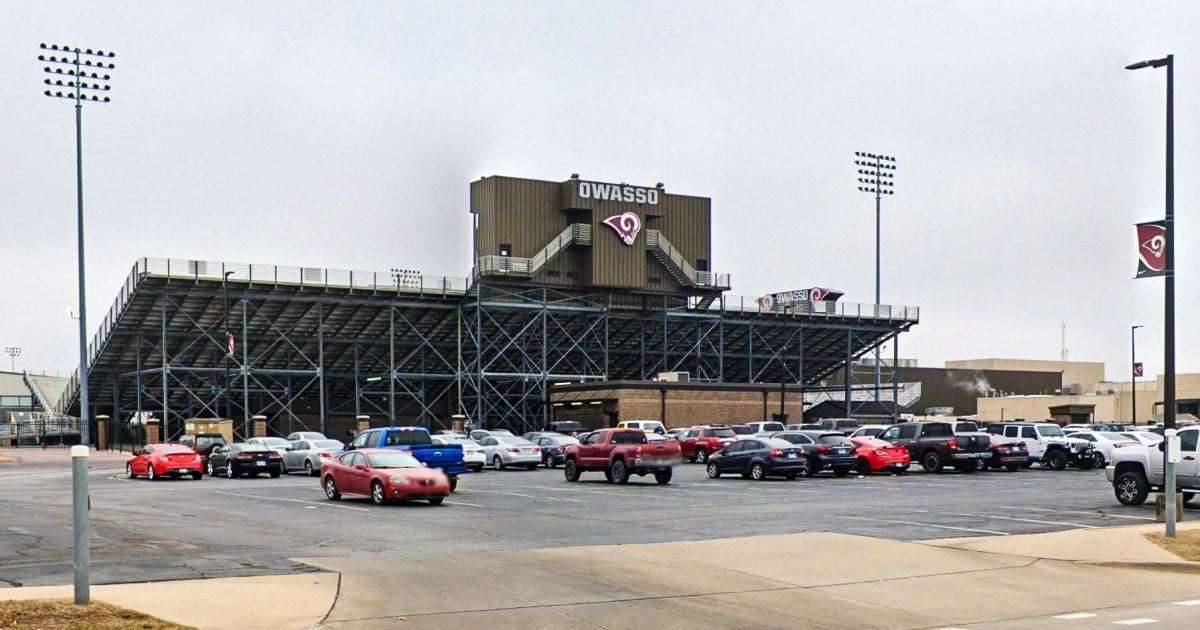 image for Oklahoma student dies one day after fight in high school bathroom