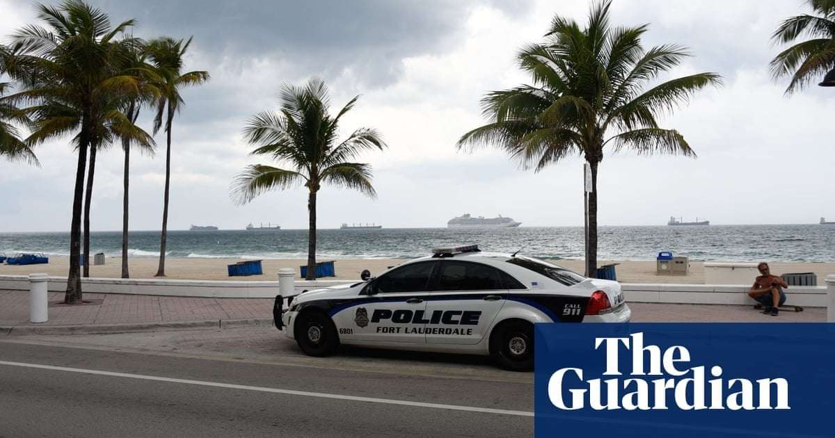 image for Girl dies after sand hole at Florida beach collapses on her