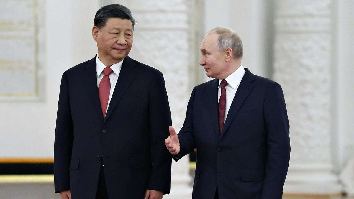 image for EU agrees new sanctions on Russia, blacklisting companies in mainland China for the first time