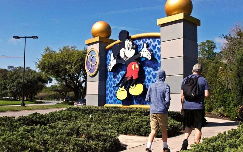 image for Lawsuit alleges New York doctor died of allergic reaction after eating at Disney World restaurant