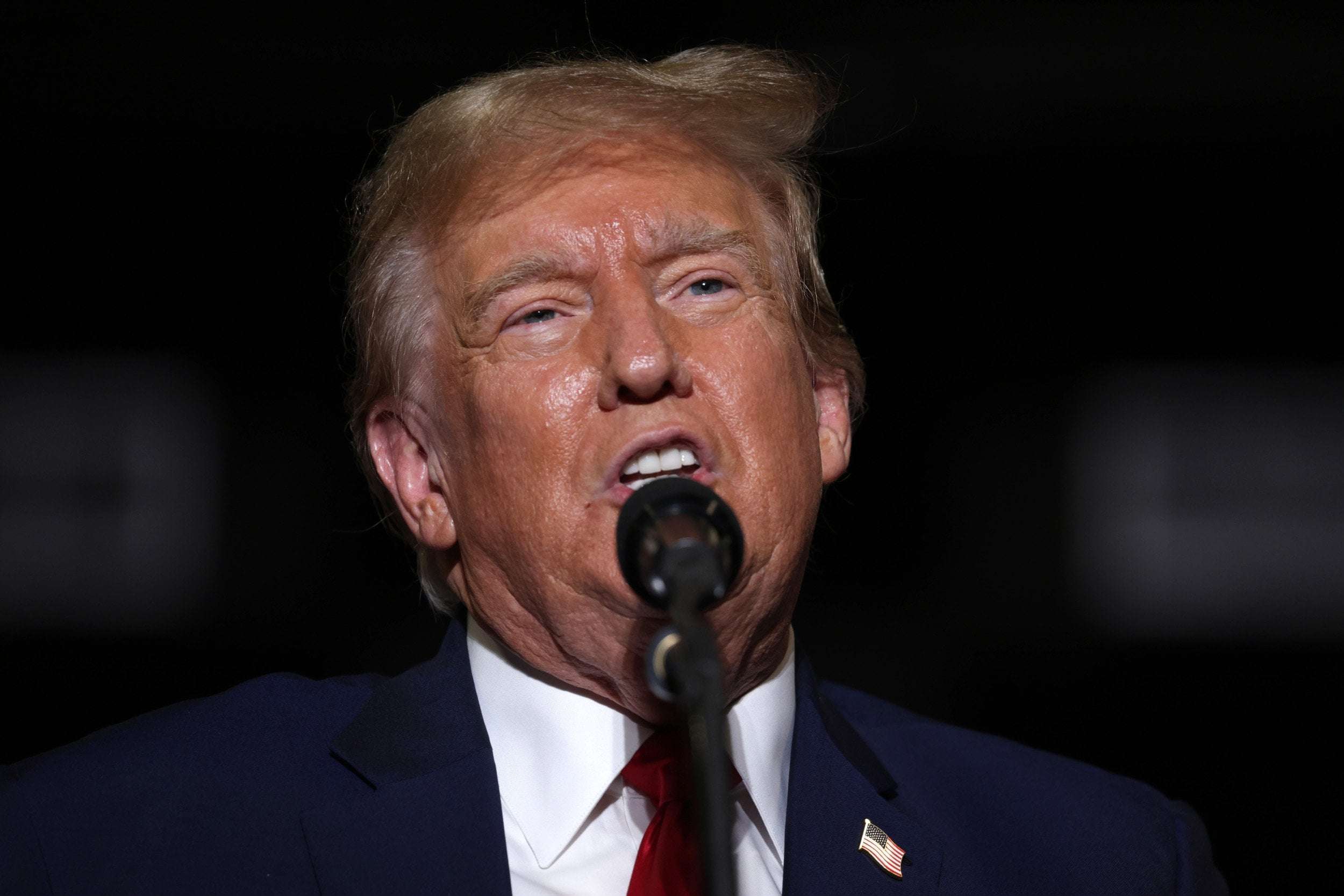 image for Donald Trump's String of Gaffes Over Weekend Raises Eyebrows