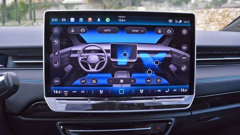 image for European regulators plan to incite carmakers to bring back buttons