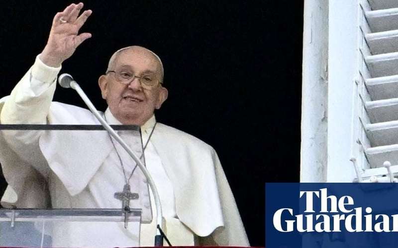 image for Pope provokes outrage by saying Ukraine should ‘raise white flag’ and end war with Russia