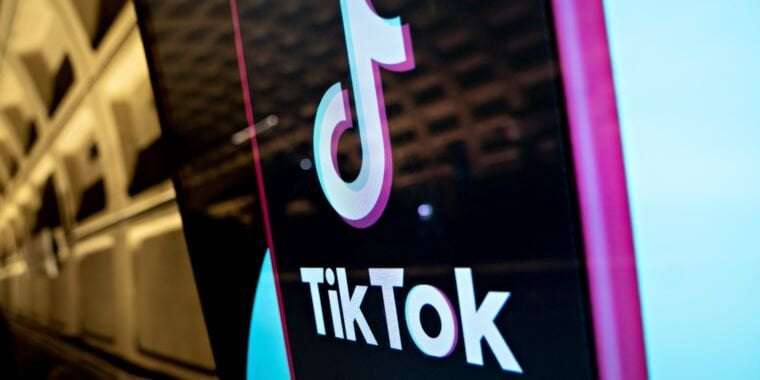 image for US lawmakers vote 50-0 to force sale of TikTok despite angry calls from users