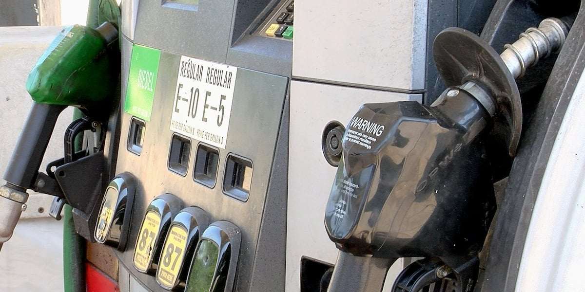 image for Lincoln woman exploits pump glitch to get over $27,000 of free gas, police say