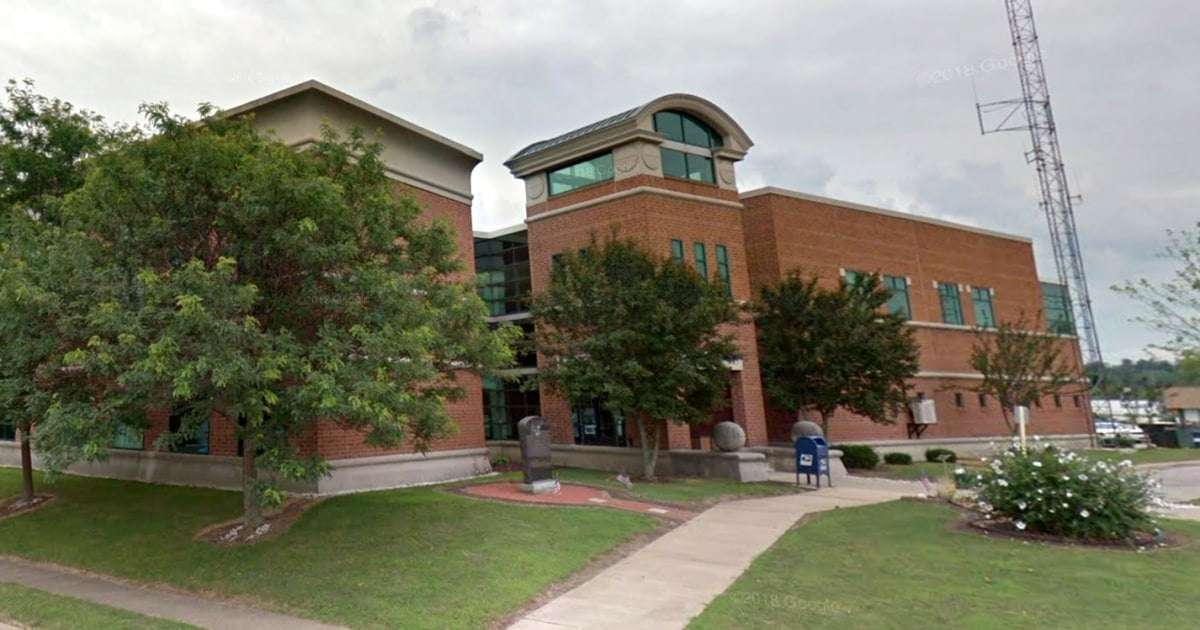 image for Dead Ohio man's roommates drove body to withdraw money from his bank account, police say